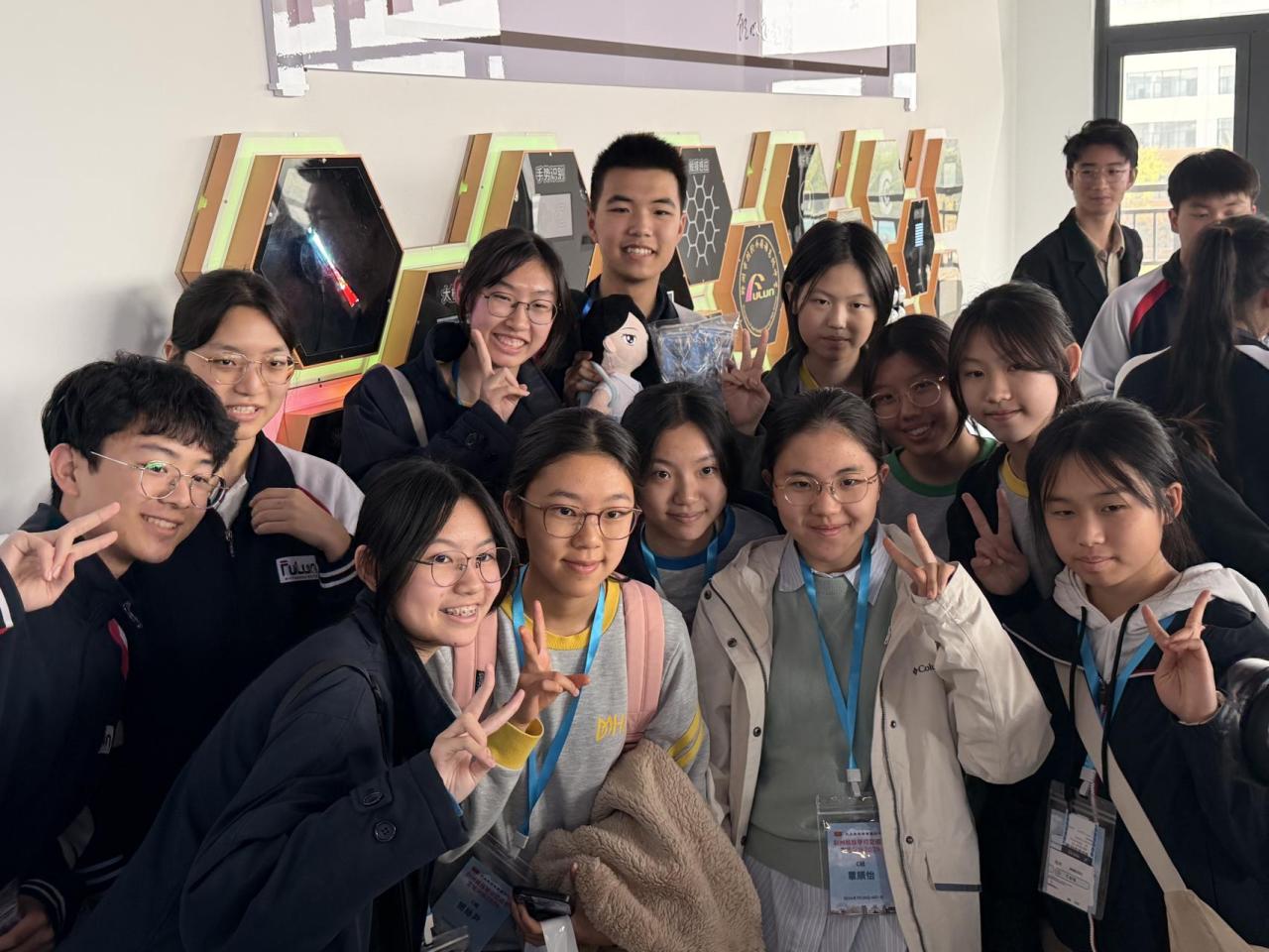 A group photo with our sister school in Zhengzhou.