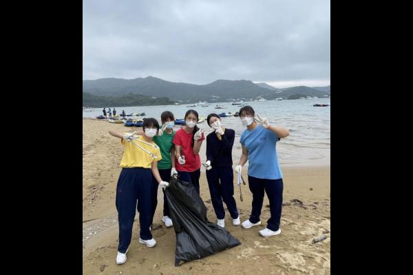 Beach-cleaning Activity